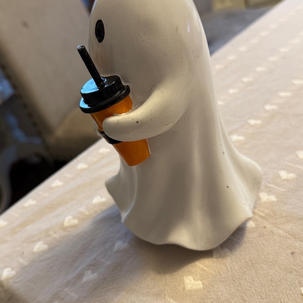 Ashland White Ceramic Ghost Figurine Holding Orange Cup - Picture 3 of 4